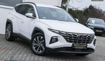 HYUNDAI Tucson  | 4×4 (doł. automatycznie) | Automatyczna | 180 KM | Biały full