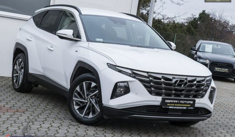 HYUNDAI Tucson  | 4×4 (doł. automatycznie) | Automatyczna | 180 KM | Biały full