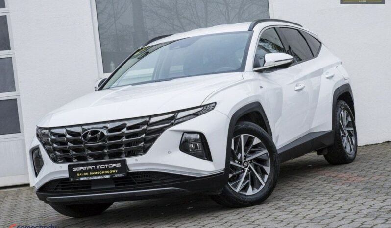 HYUNDAI Tucson  | 4×4 (doł. automatycznie) | Automatyczna | 180 KM | Biały full