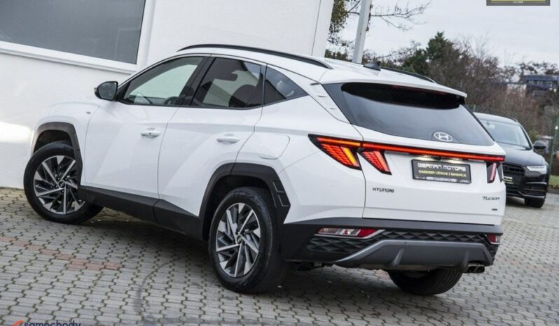HYUNDAI Tucson  | 4×4 (doł. automatycznie) | Automatyczna | 180 KM | Biały full