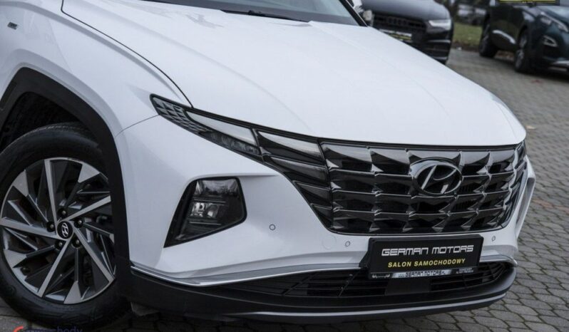 HYUNDAI Tucson  | 4×4 (doł. automatycznie) | Automatyczna | 180 KM | Biały full