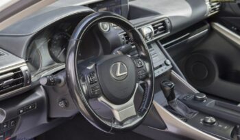 LEXUS IS | RWD (tył) | Automatyczna | 245 KM | Biały full