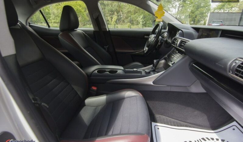 LEXUS IS | RWD (tył) | Automatyczna | 245 KM | Biały full