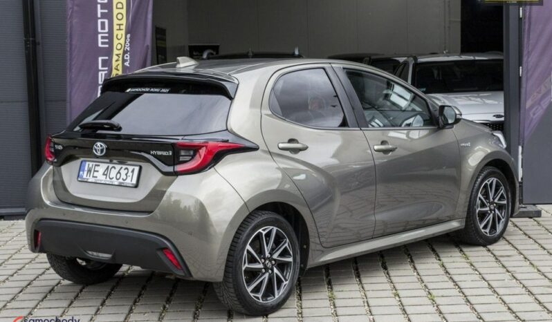TOYOTA Yaris  | FWD (przód) | Automatyczna | 116 KM | Szary full