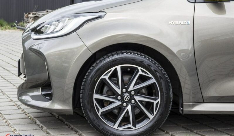 TOYOTA Yaris  | FWD (przód) | Automatyczna | 116 KM | Szary full