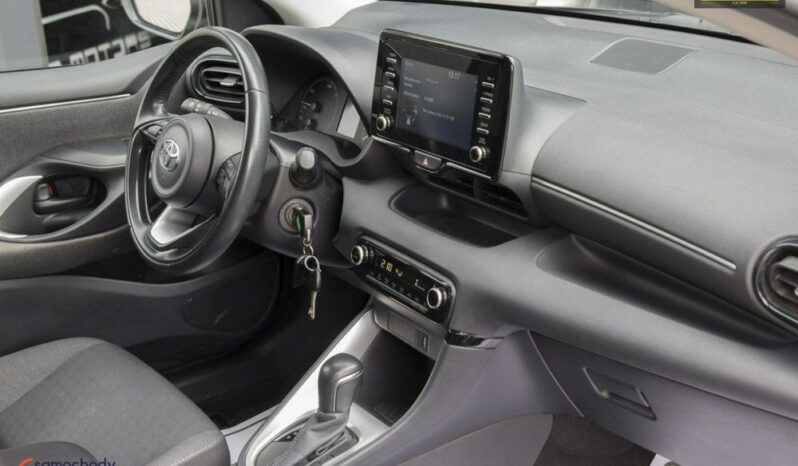 TOYOTA Yaris  | FWD (przód) | Automatyczna | 116 KM | Szary full