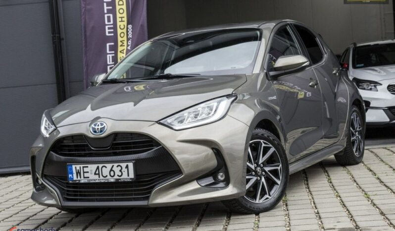 TOYOTA Yaris  | FWD (przód) | Automatyczna | 116 KM | Szary full