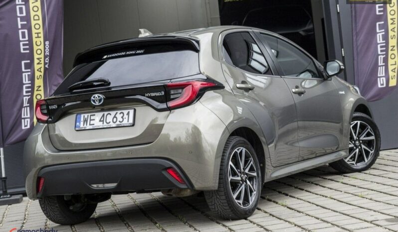 TOYOTA Yaris  | FWD (przód) | Automatyczna | 116 KM | Szary full