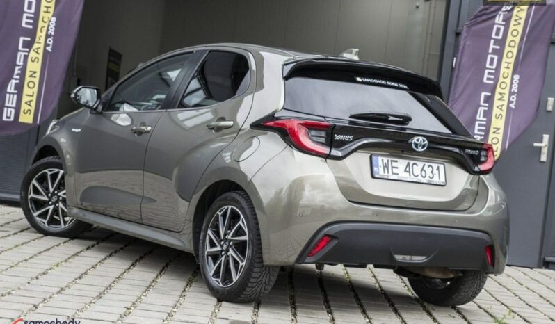 TOYOTA Yaris  | FWD (przód) | Automatyczna | 116 KM | Szary full