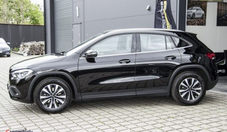 MERCEDES-BENZ GLA  | FWD (przód) | Automatyczna | 163 KM | Czarny full
