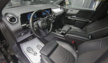 MERCEDES-BENZ GLA  | FWD (przód) | Automatyczna | 163 KM | Czarny full