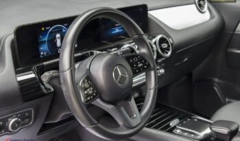 MERCEDES-BENZ GLA  | FWD (przód) | Automatyczna | 163 KM | Czarny full