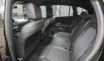MERCEDES-BENZ GLA  | FWD (przód) | Automatyczna | 163 KM | Czarny full