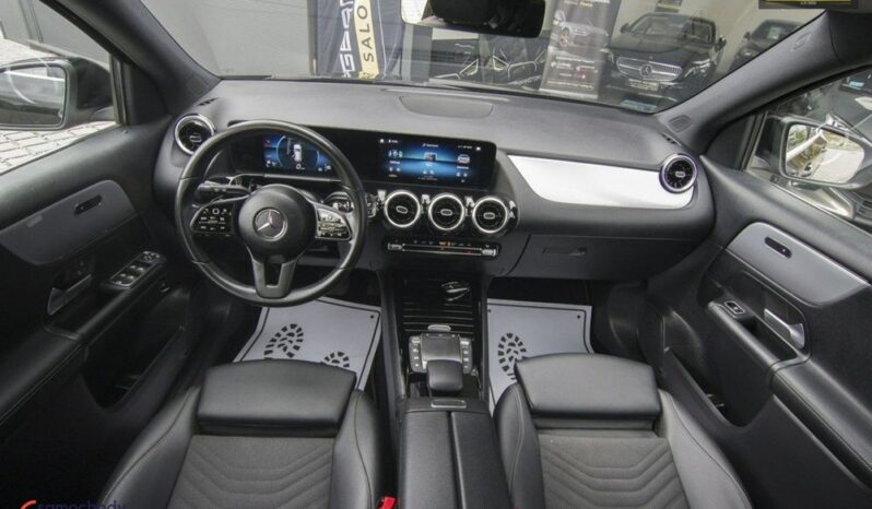 MERCEDES-BENZ GLA  | FWD (przód) | Automatyczna | 163 KM | Czarny full