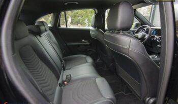 MERCEDES-BENZ GLA  | FWD (przód) | Automatyczna | 163 KM | Czarny full