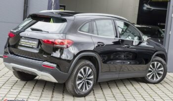 MERCEDES-BENZ GLA  | FWD (przód) | Automatyczna | 163 KM | Czarny full