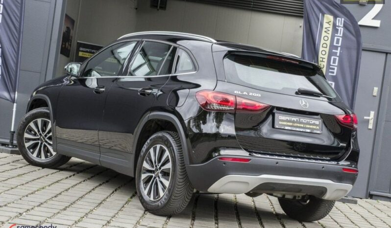 MERCEDES-BENZ GLA  | FWD (przód) | Automatyczna | 163 KM | Czarny full