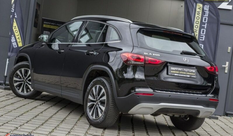 MERCEDES-BENZ GLA  | FWD (przód) | Automatyczna | 163 KM | Czarny full
