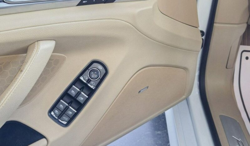 Porsche Panamera | 4×4 (stały) | Automatyczna | 310 KM | Biały full