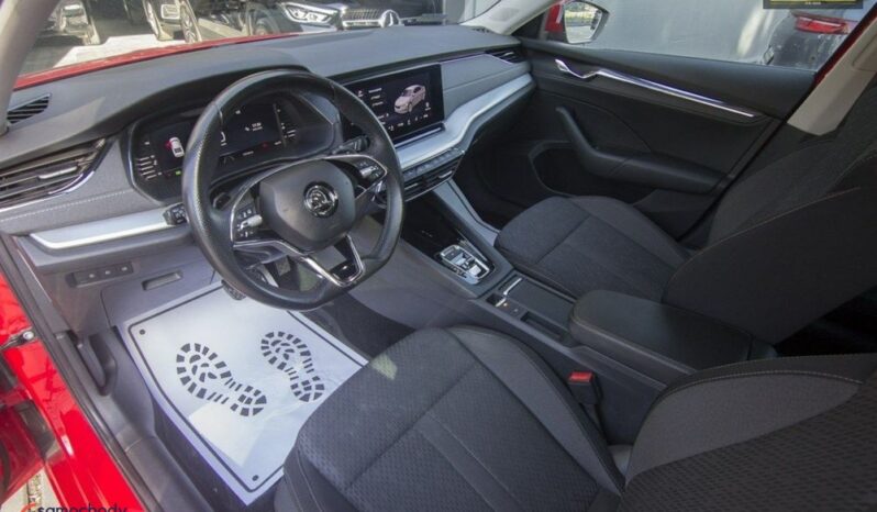 SKODA Octavia  | FWD (przód) | Automatyczna | 150 KM | Czarny full