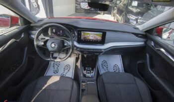 SKODA Octavia  | FWD (przód) | Automatyczna | 150 KM | Czarny full