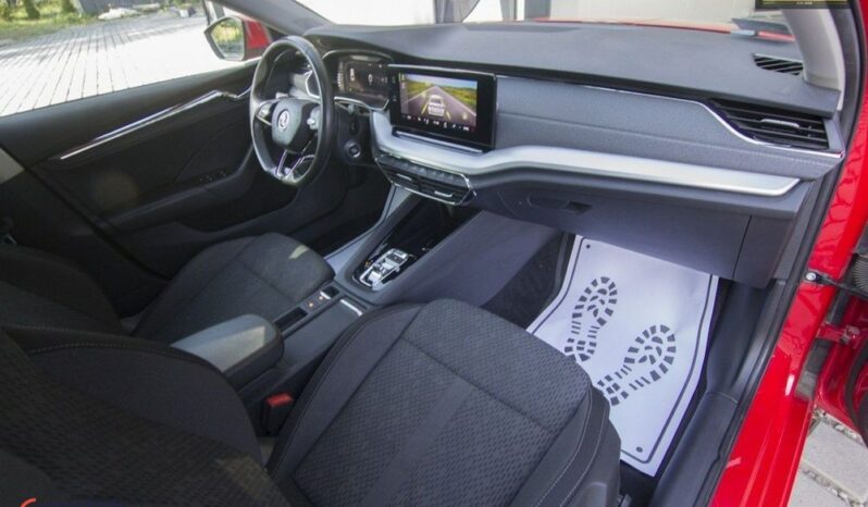 SKODA Octavia  | FWD (przód) | Automatyczna | 150 KM | Czarny full