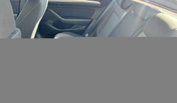 VOLKSWAGEN Passat  | FWD (przód) | Manualna | 150 KM | Srebrny full
