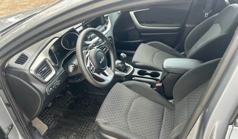 KIA Ceed  | FWD (przód) | Manualna | 120 KM | Szary full