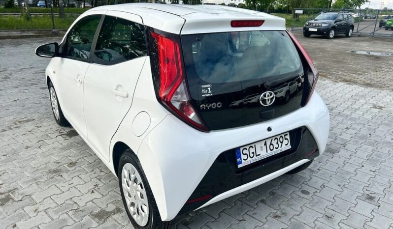 TOYOTA Aygo  | FWD (przód) | Manualna | 72 KM | Biały full