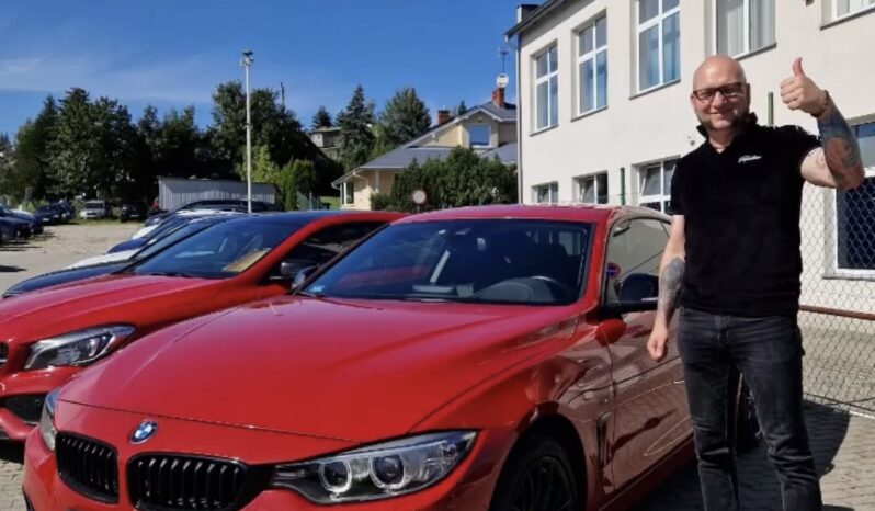BMW Seria 4 | 4×4 (doł. automatycznie) | Automatyczna | 313 KM | Czerwony