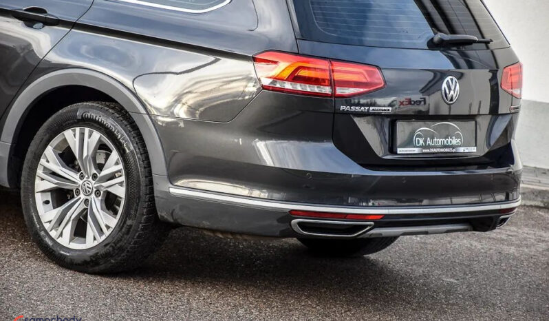 VOLKSWAGEN Passat  | 4×4 (stały) | Automatyczna | 190 KM | Szary full