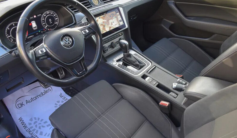 VOLKSWAGEN Passat  | 4×4 (stały) | Automatyczna | 190 KM | Szary full