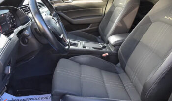 VOLKSWAGEN Passat  | 4×4 (stały) | Automatyczna | 190 KM | Szary full