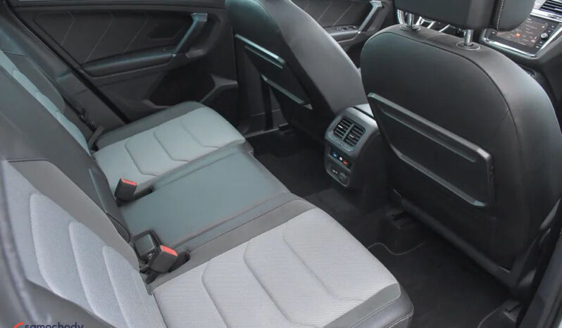 VOLKSWAGEN Tiguan  | 4×4 (stały) | Automatyczna | 240 KM | Biały full