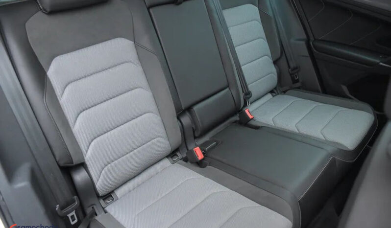 VOLKSWAGEN Tiguan  | 4×4 (stały) | Automatyczna | 240 KM | Biały full