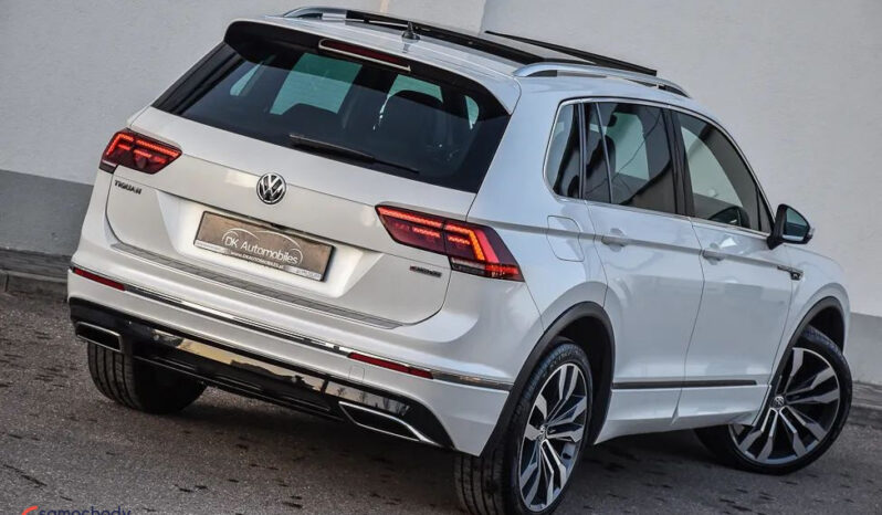 VOLKSWAGEN Tiguan  | 4×4 (stały) | Automatyczna | 240 KM | Biały full