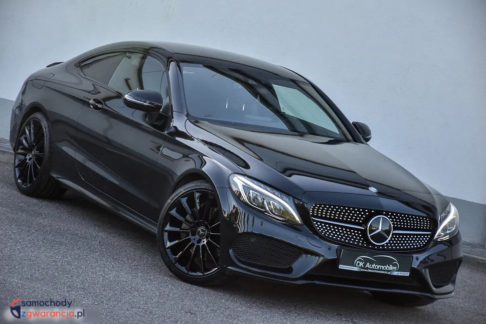 Mercedes-Benz Klasa C | Rwd (Tył) | Automatyczna | 245 Km | Czarny