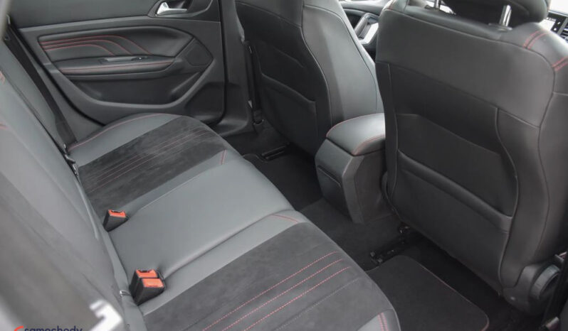 PEUGEOT 308  | FWD (przód) | Manualna | 205 KM | Czarny full
