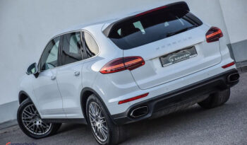 Porsche Cayenne | 4×4 (stały) | Automatyczna | 262 KM | Biały full