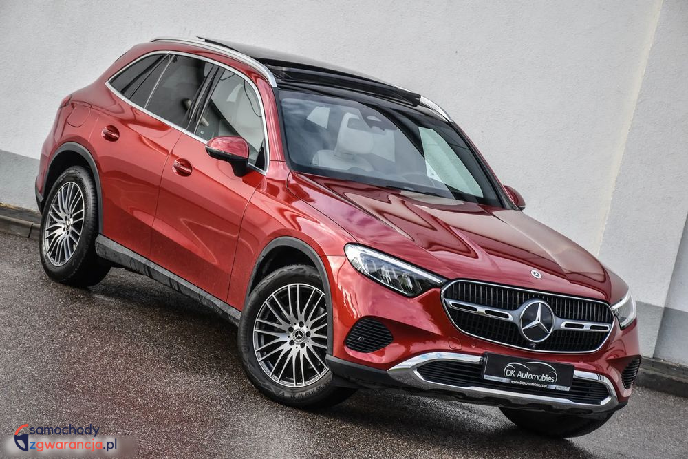 Mercedes-Benz Glc  | 4X4 (Stały) | Automatyczna | 197 Km | Bordowy