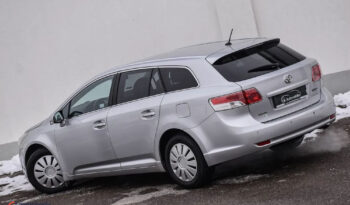 TOYOTA Avensis  | FWD (przód) | Manualna | 126 KM | Srebrny full
