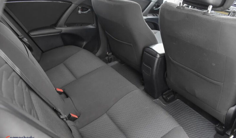 TOYOTA Avensis  | FWD (przód) | Manualna | 126 KM | Srebrny full