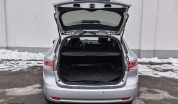 TOYOTA Avensis  | FWD (przód) | Manualna | 126 KM | Srebrny full