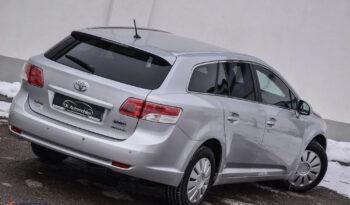 TOYOTA Avensis  | FWD (przód) | Manualna | 126 KM | Srebrny full