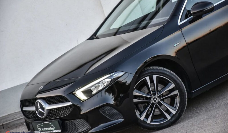 MERCEDES-BENZ Klasa A | FWD (przód) | Automatyczna | 163 KM | Czarny full