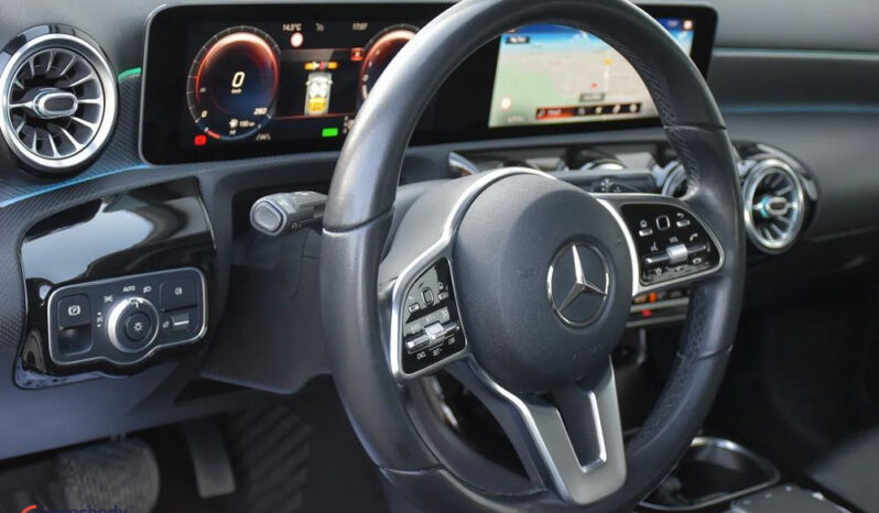 MERCEDES-BENZ Klasa A | FWD (przód) | Automatyczna | 163 KM | Czarny full