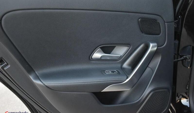 MERCEDES-BENZ Klasa A | FWD (przód) | Automatyczna | 163 KM | Czarny full