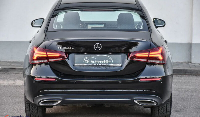 MERCEDES-BENZ Klasa A | FWD (przód) | Automatyczna | 163 KM | Czarny full