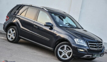 MERCEDES-BENZ ML  | 4×4 (stały) | Automatyczna | 204 KM | Czarny full