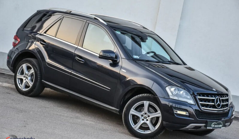 MERCEDES-BENZ ML  | 4×4 (stały) | Automatyczna | 204 KM | Czarny full